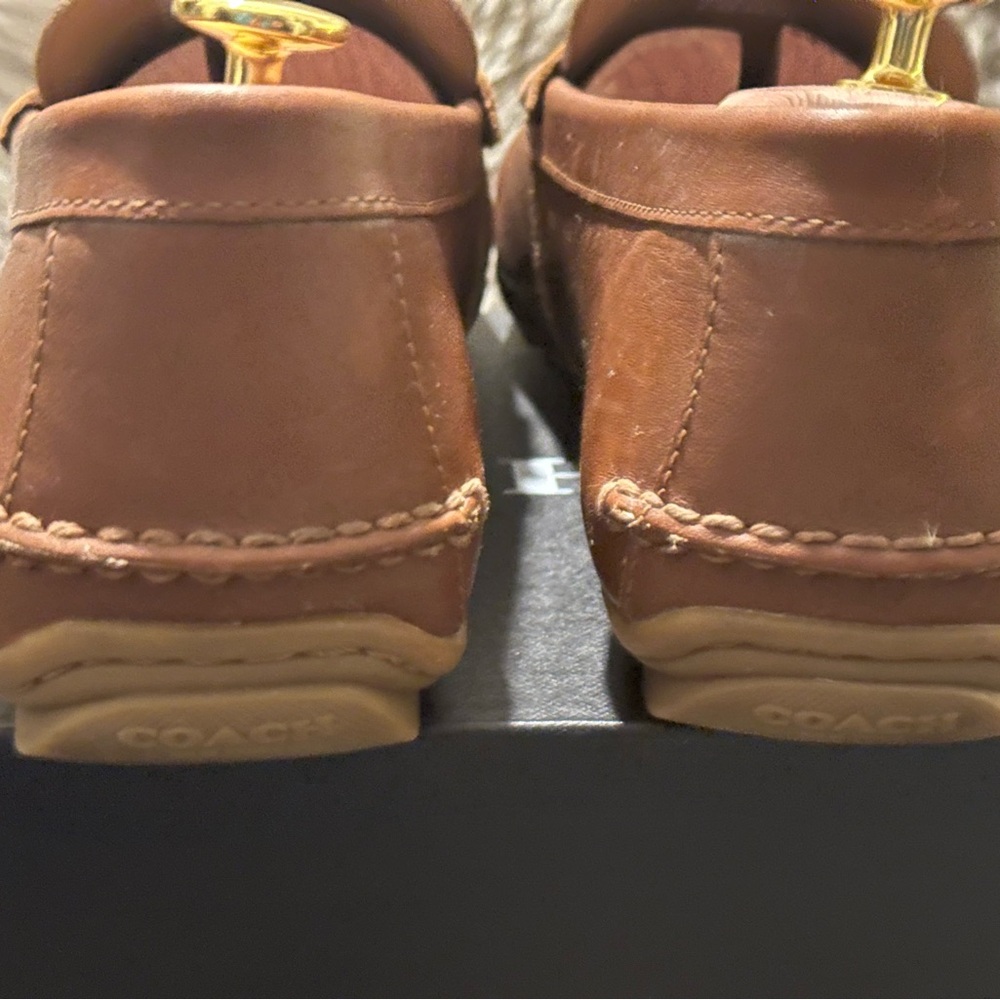 Coach Mott Drivers US 9 D please see photos for imperfections. - Picture 4 of 6